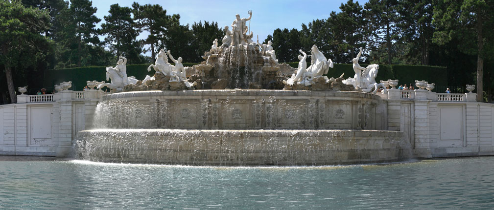 09_06_4359-69_Brunnen_Teil-Pan_Farbton+160_Kontrast+15.html